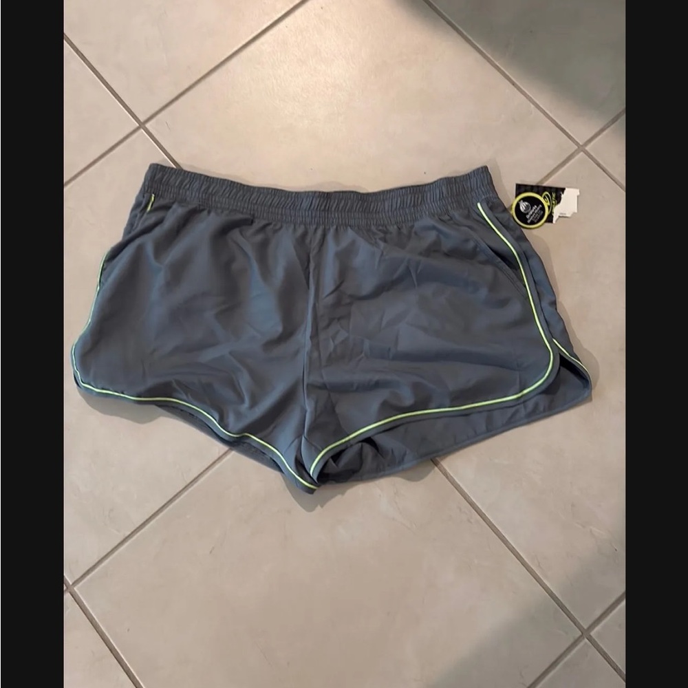 NWT athletic works 2X green shorts lined 1367 - Picture 2 of 6